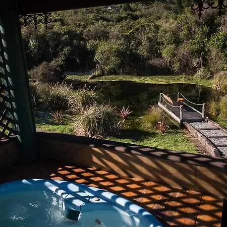 Koru Beachfront Holiday Cabins & Hot Tub Barrytown Exterior foto