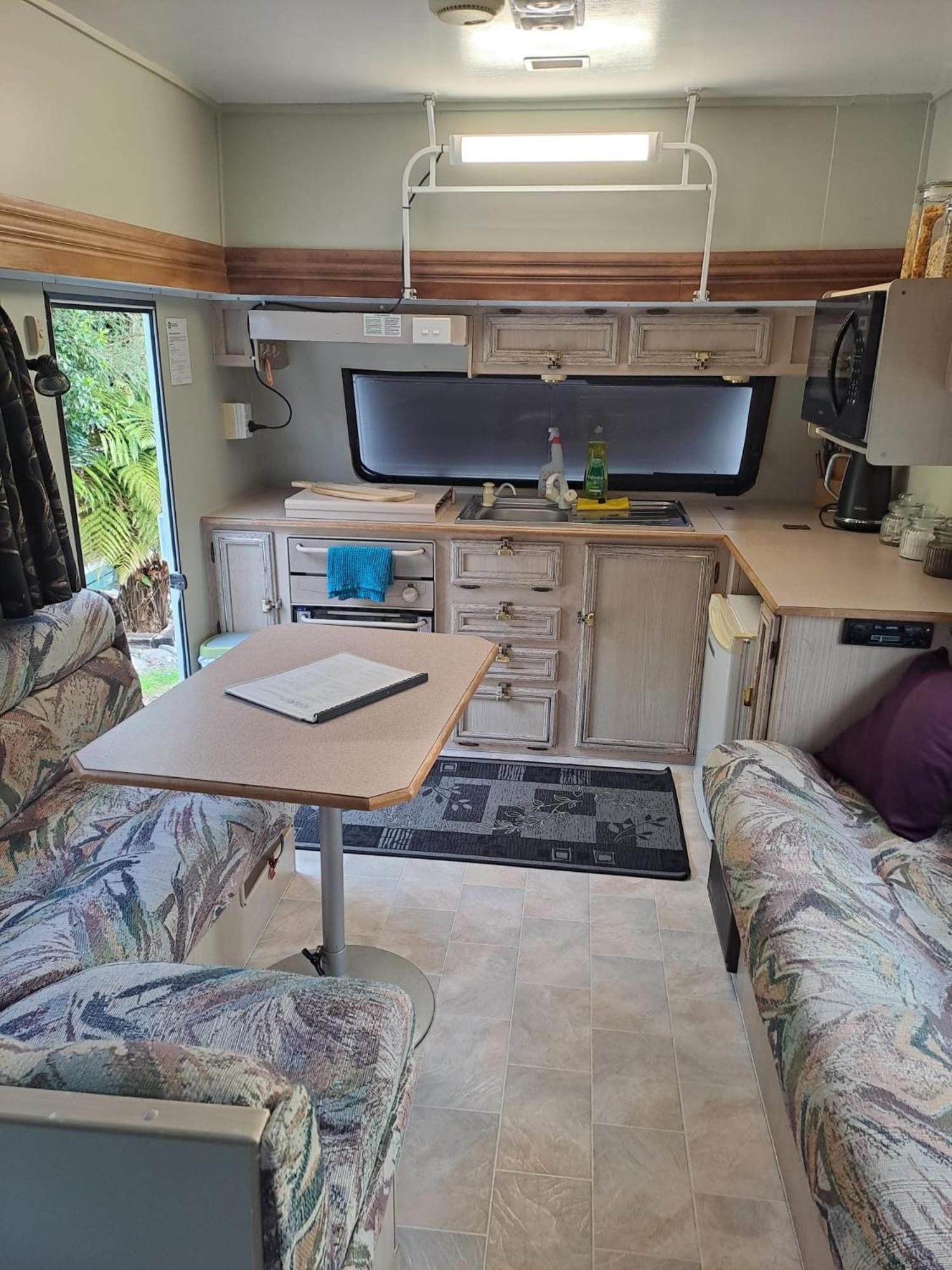 Koru Beachfront Holiday Cabins & Hot Tub