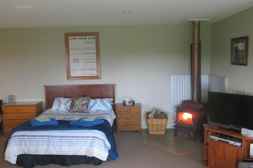 Privatunterkunft Koru Beachfront Holiday Cabins & Hot Tub